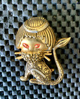 LION GOLD TONE PINBACK BROOCH 1 3/4" X 2 1/4" — photo 2