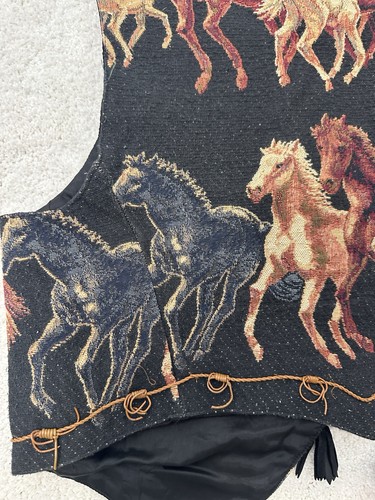 Vintage Aurora Clothing Western Horse Tapestry Vest USA Made Medium - Picture 13 of 20