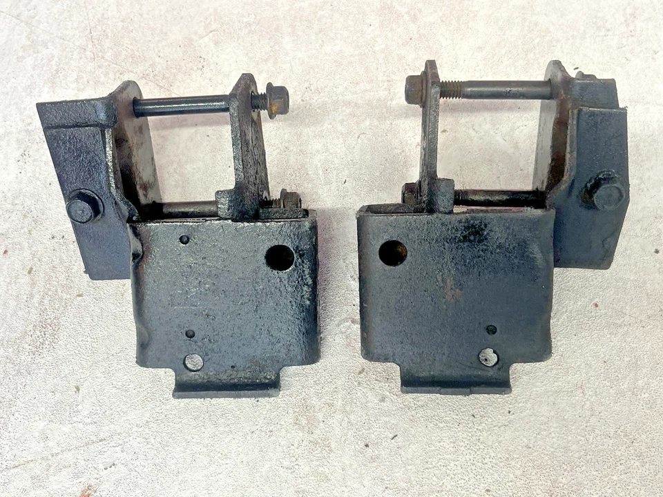 1966 - 1970 福特 MUSTANG SHELBY COUGAR MOTOR MOUNT PERCH BRACKETS 框架减震器 — 第 3/3 张图片