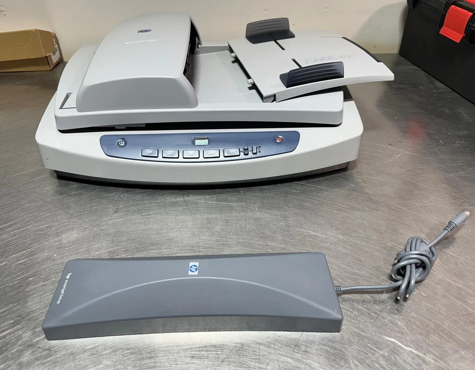 HP ScanJet 5550C Flatbed Scanner +HP Scanjet TMA C9911A Negative Photo Film Scan - Image 3 of 4