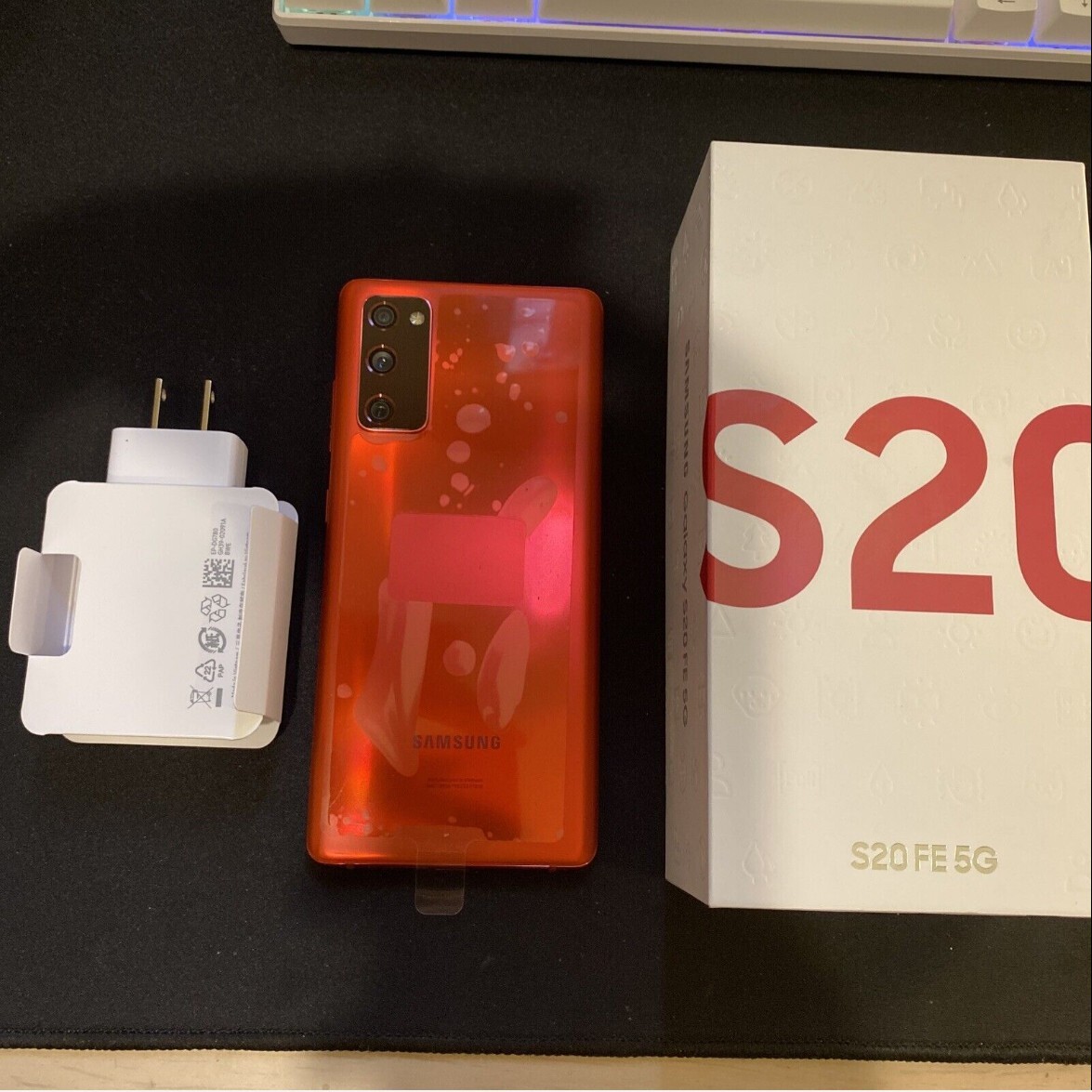 Samsung Galaxy S20 FE 5G 赤 Amazon.com: SAMSUNG Galaxy S20 FE 5G Factory Unlocked Android Cell