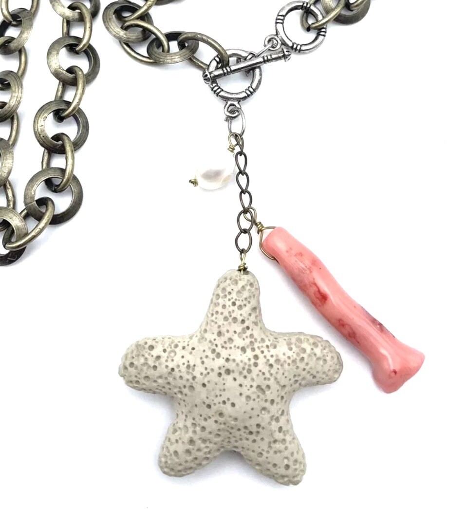 Beach Themed Bold Statement Pendant Necklace Star… - image 2