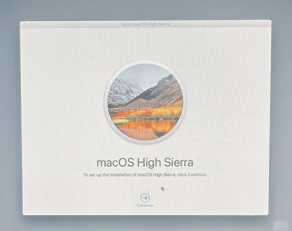 APPLE BUNDLE: iMac 21.5” Desktop (Mid-2010) + Wireless Keyboard & Wireless Mouse - Image 4 of 4