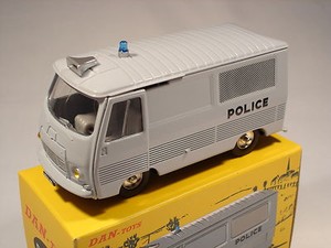 Brekina 15362 - Austin Mini Van in grün