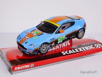 Slot Car Scx Scalextric A10116S300 Aston Martin V8 Vantage GT2 #97 „Gulf “