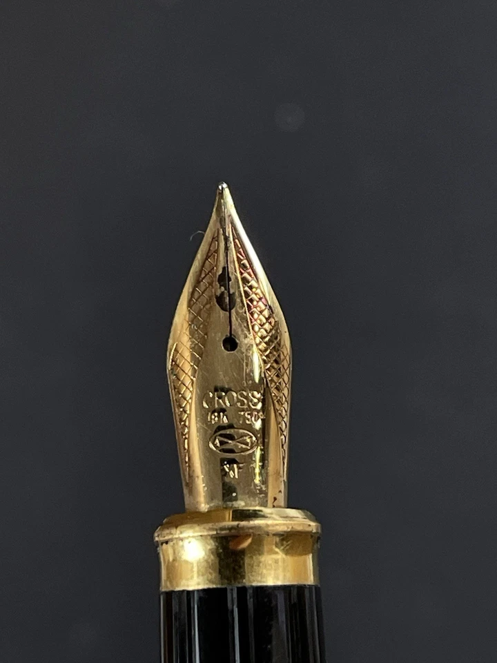 Cross Signature Gold Plated Barley Pattern Fountain Pen 18k 750 XF Nib Xtra Fine - Image 2 of 4