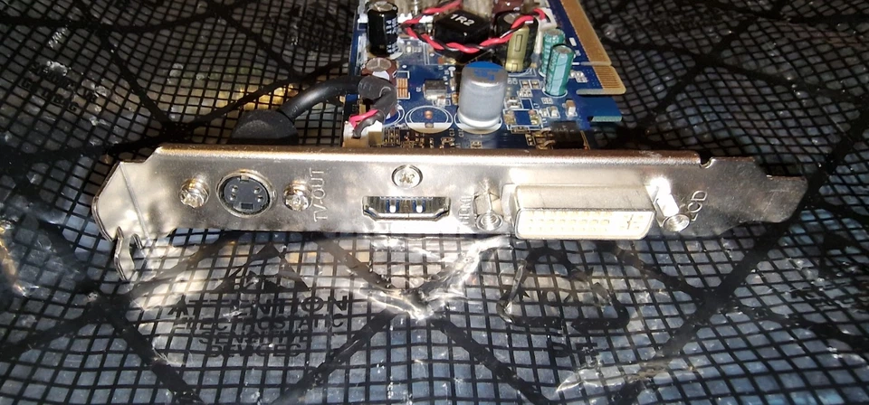 NVIDIA GeForce 8400 GS GPU 256MB DDR2 PCI-E Graphics Card Retro Gaming - Image 4 of 4