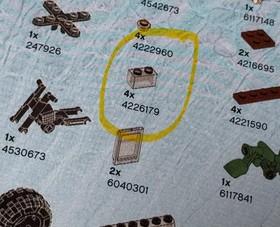 Lego Jurassic World: Raptor Rampage (75917) / Truck Only / Missing 4 Pieces