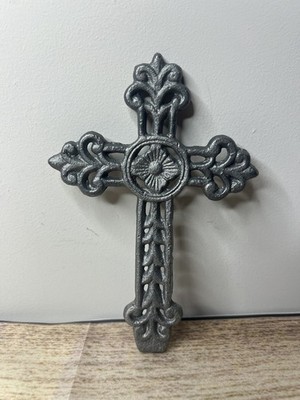 Wandkreuz aus Gusseisen verziert Vintage Stil filigran religiös Deko