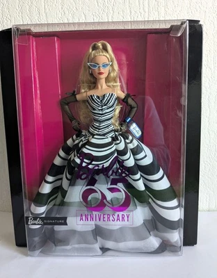 Mattel BARBIE Signature 65e Anniversaire - Photo 1/4