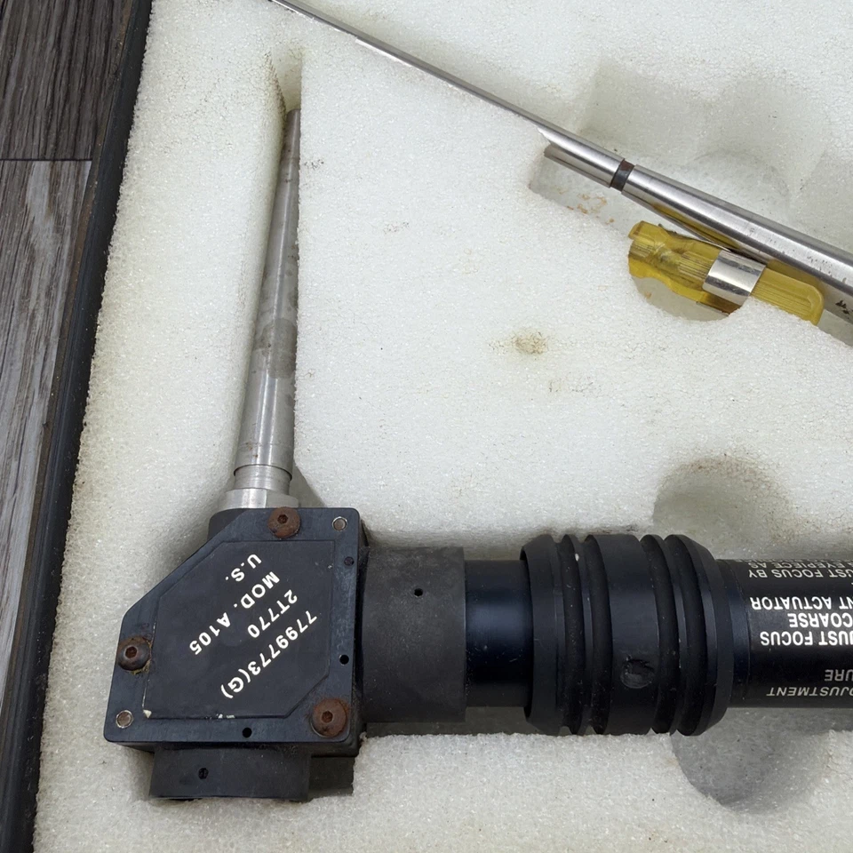 Kit de perforación militar de EE. UU. 7,62 mm NSN 4933-00-930-1958 en estuche Foto 3 de 4