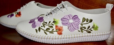 Mexican Primavera Embroidered Spring Flower/Floral Canvas/Tennis Shoes-White