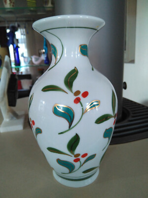 APART: Porzellan Vase - Cardinal Fine Porcelain Philippines - florales Dekor 