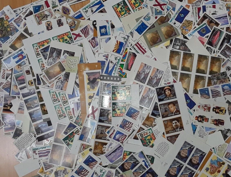 Unused 100 of Multiples & Strips & Singles of 42¢ US Postage Stamps USA FV $42.0 - Image 3 of 4