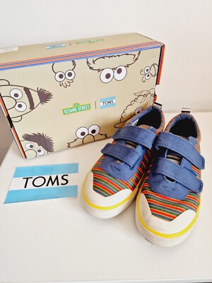 NEW Kids Toms Sesame street Elmo Size DOUBLE STRAP