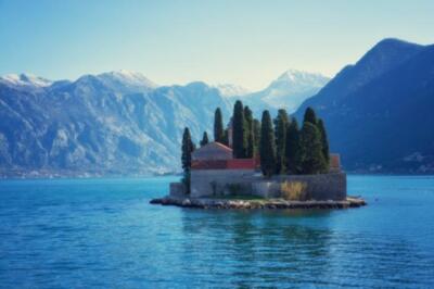 Wandbild: Kirche St. George Island in Perast, Montenegro (114514636)