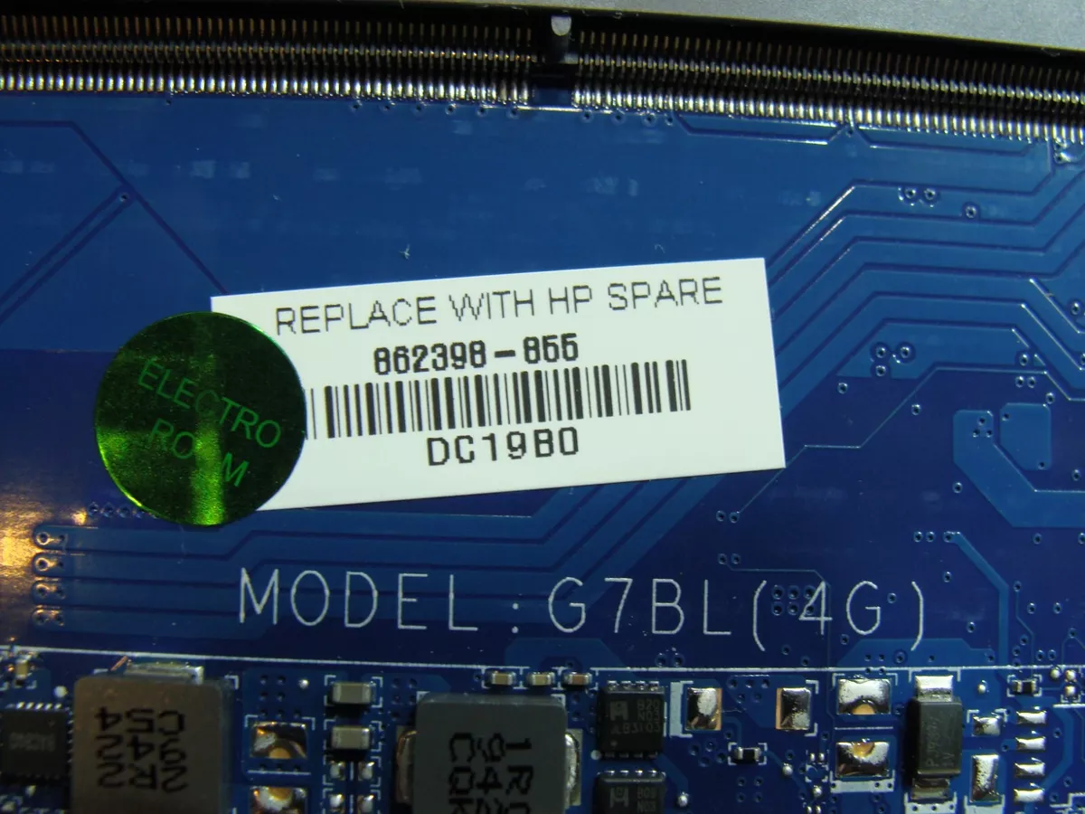 HP Pavilion 15 cs3073cl Intel i7 1065G7 1.3GHz MX250 4GB