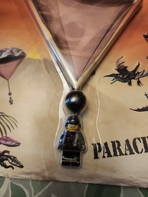Lego 4293136 Parachute and Minifigure (Dino 2010) - VERY RARE!
