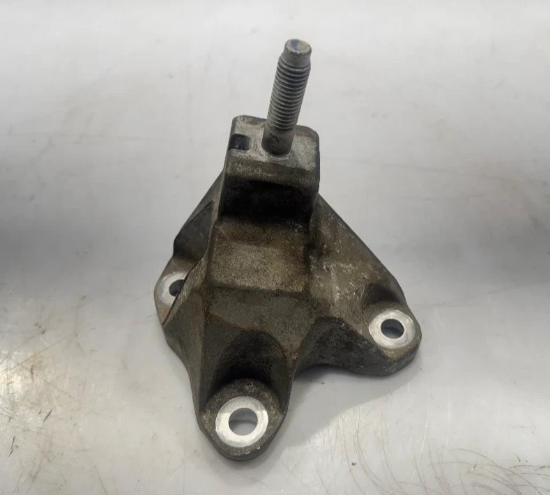 Ford Focus 2008-2011 montaje de transmisión P/N 6S4Z-7M125-BB pieza usada original OEM Foto 2 de 4