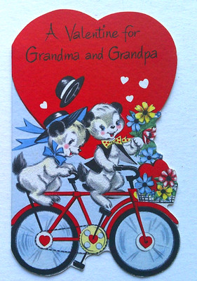 Bear Couple on tandem bike glitter vintage Valentine greeting card *YY18