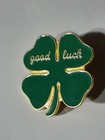 Vintage Enamel Four Leaf clover Pinabck Button Excelent Used Condition — photo 3