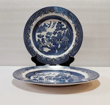 Churchill Dinner Plates 10 1/4 Inch Blue Willow Georgian Shape England Set 2