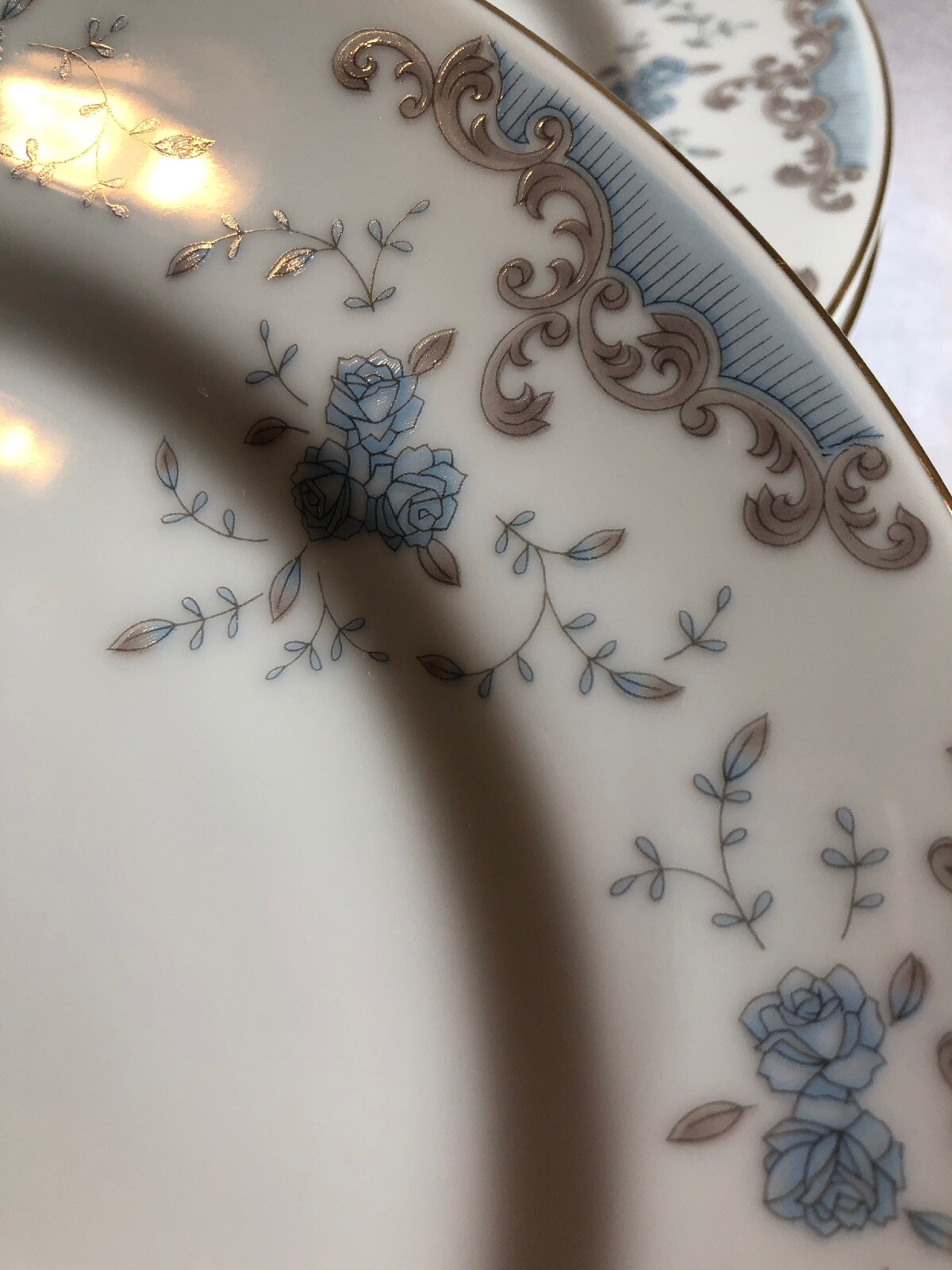 Imperial China SEVILLE 5303 by W. Dalton Set Of 4 Dinner Plates10 3/8