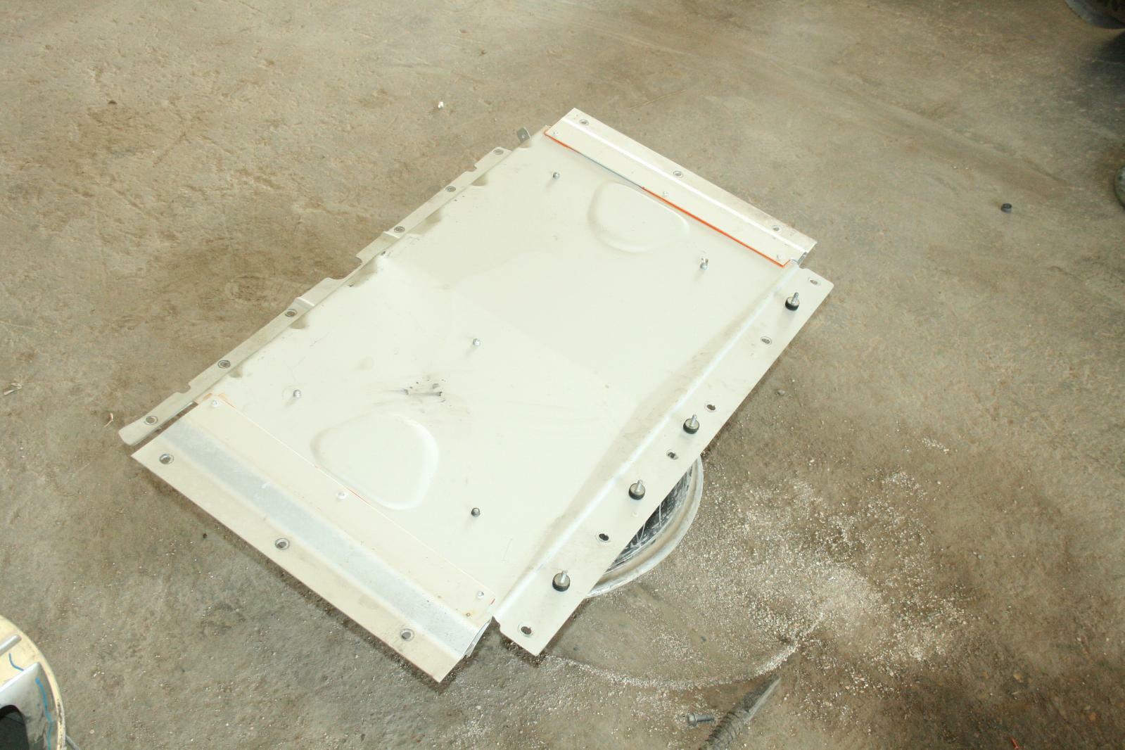 09 Aston Martin Vantage V8 Fuel Tank Shield 6G33-9N172-AD