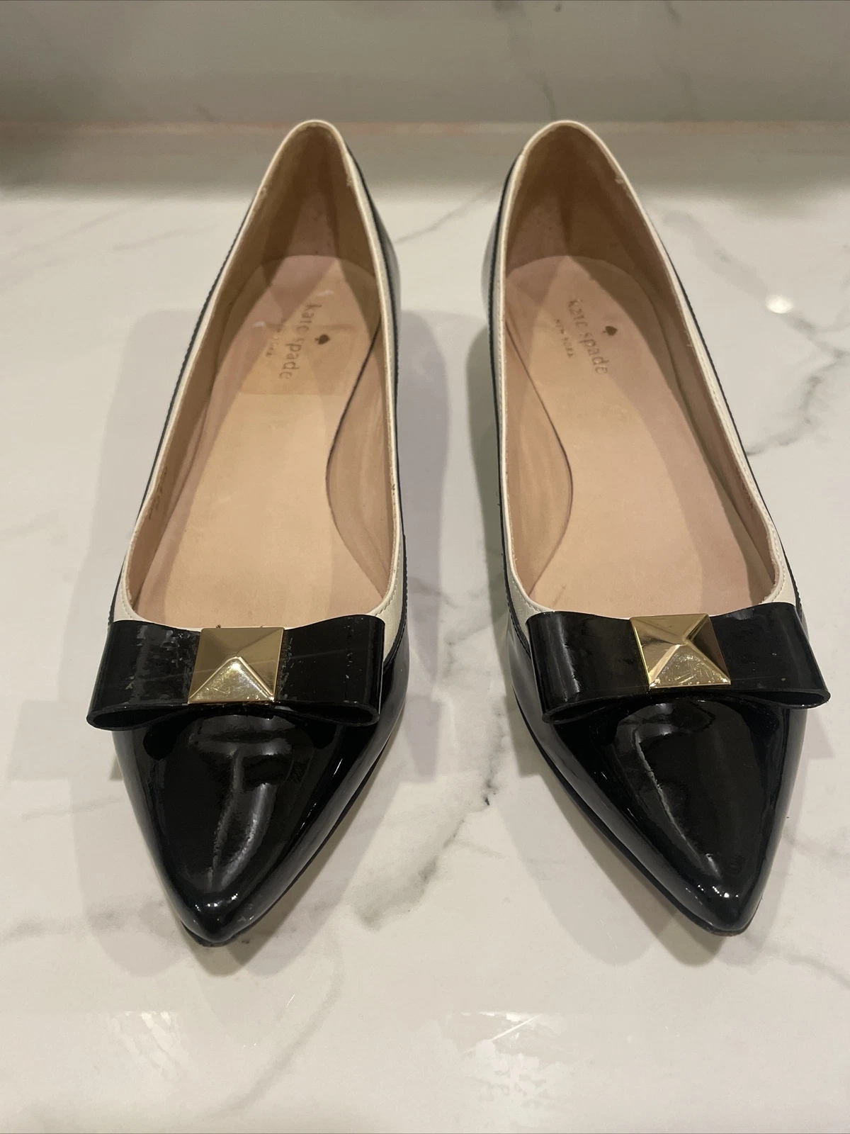 Décolleté Kate Spade New York Anika in pelle nappa nera e crema 8 5