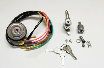 Lambretta Gp Toolbox Lock  . Lambretta Gp 200 Electronic Italian Very 1970 Uk.