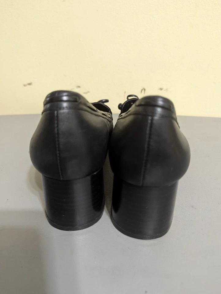 Zapatos de salón negros CHAPS para mujer talla 9 punta redonda. Foto 4 de 4