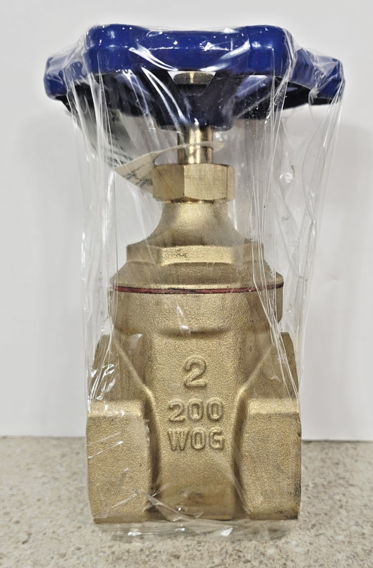 Everbilt 2" x 2" Threaded 200 WOG Brass Gate Valve