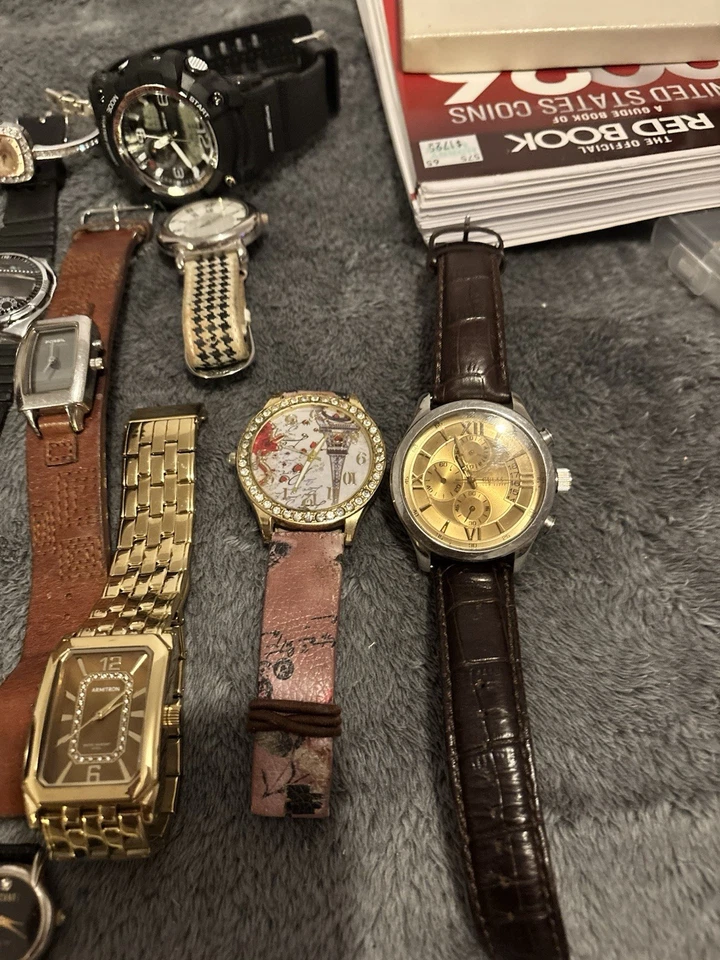 19 WATCHES Lot TREASURE BOX - Image 4 of 4