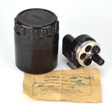 KMZ USSR UNIVERSAL 24x36 REVOLVER TURRET VIEWFINDER FOR ZORKI/KIEV
