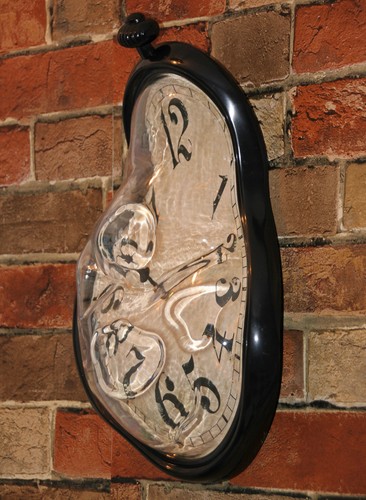 HUGE ICONIC DALI VINTAGE STYLE MELTING CLOCK WALL DECOR. PERSISTENCE of MEMORY - Picture 5 of 8