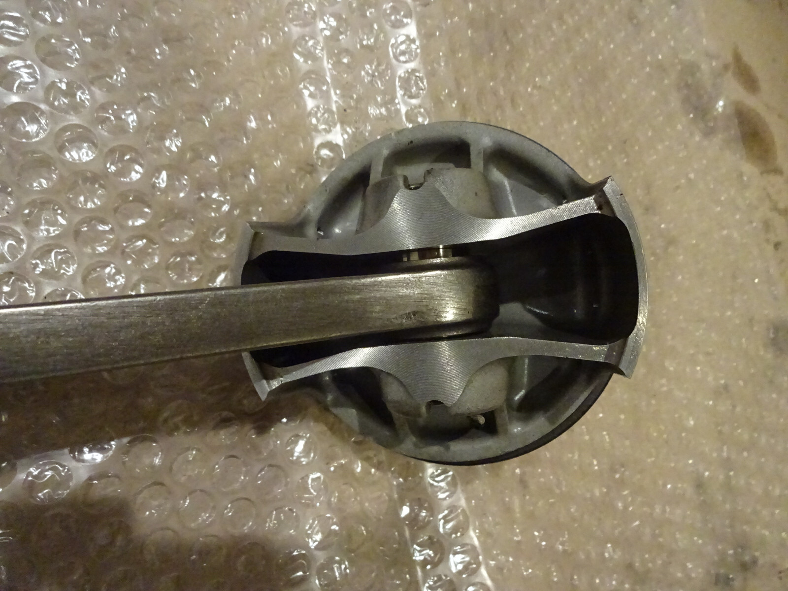 Maserati 4200, Quattroporte-LH Engine Piston & Con Rod Cyl# 7 -P/N 198412-192402