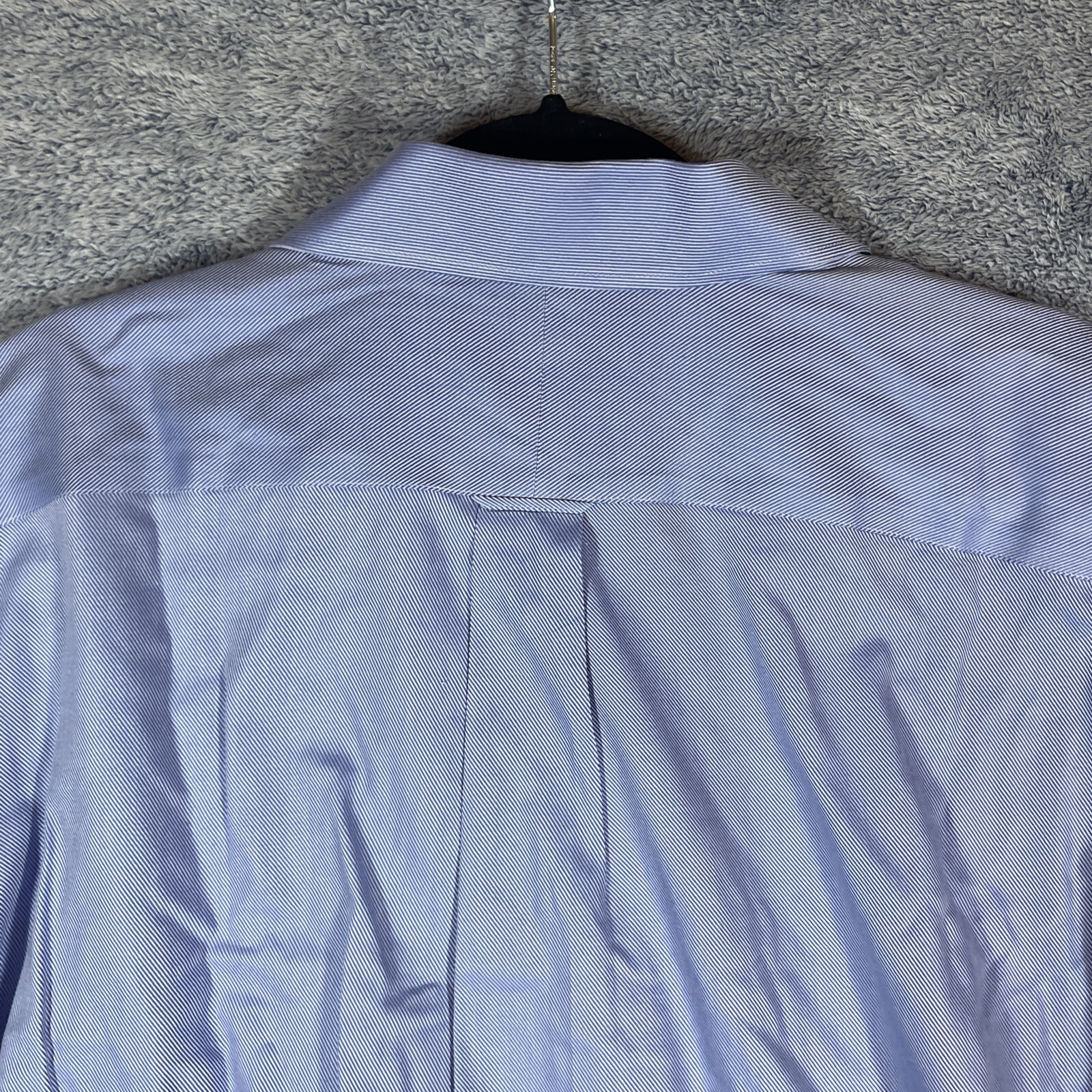 Tommy Hilfiger Traveler Men's Blue/White Pinstripe Long Sleeve Shirt Sz 34 16.5 thumbnail 14