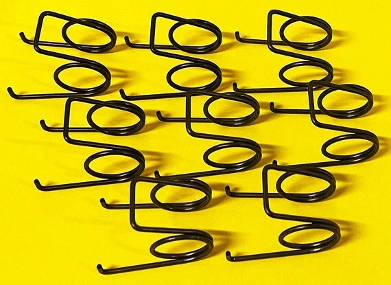 Datsun 阀门摇臂弹簧套装 8,510 520 521 620 720 原始设备制造商全新! — 第 2/2 张图片