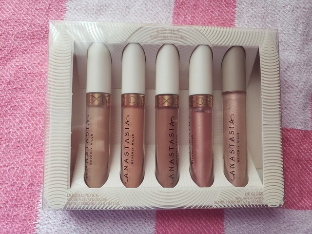 undressed lip set anastasia