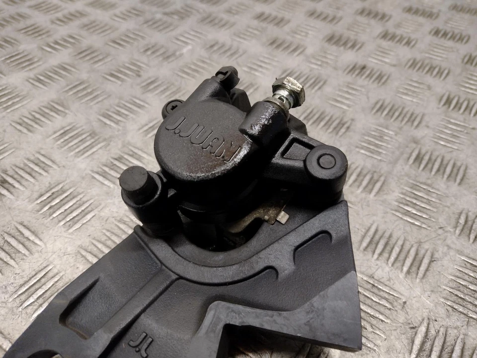 Pinza de freno trasera Zero FXS ZF 2017 Foto 2 de 4