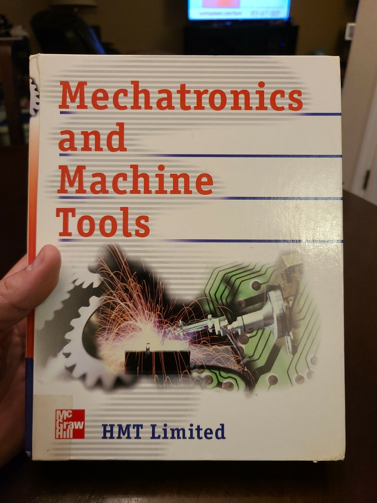 MECHATRONICS & MACHINE TOOLS By Hindustan Machine Tools Limited & Hmt Limited