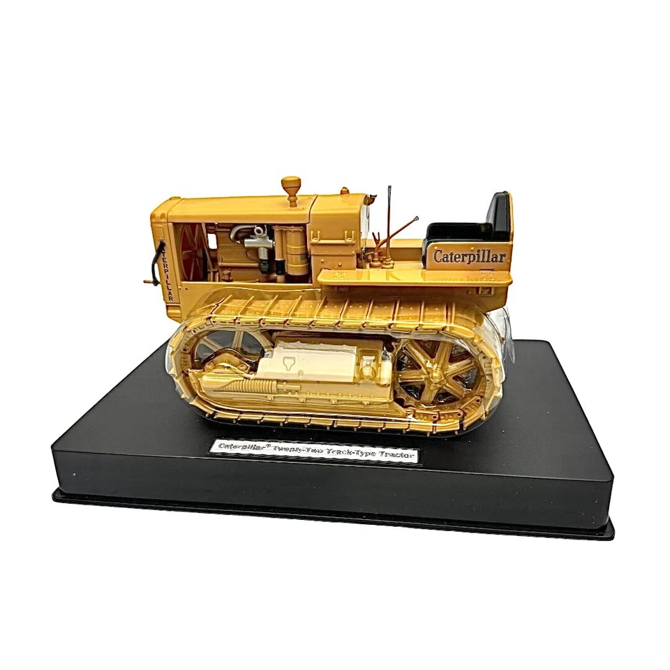 Caterpillar CAT Twenty-Two Track Type 1:16 Tractor By Norscot Scale Models 55154 - Image 2 of 4