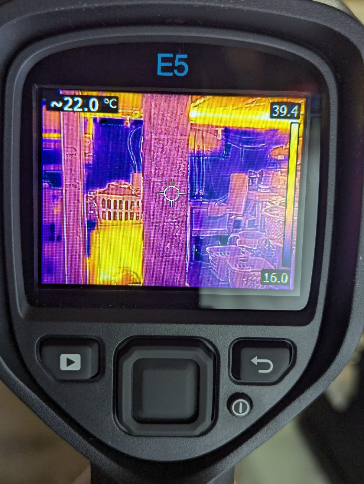 Flir E5 2.0L Ex Series Thermal Digital Camera E6390 #63909-0904 & Case 26APR2018