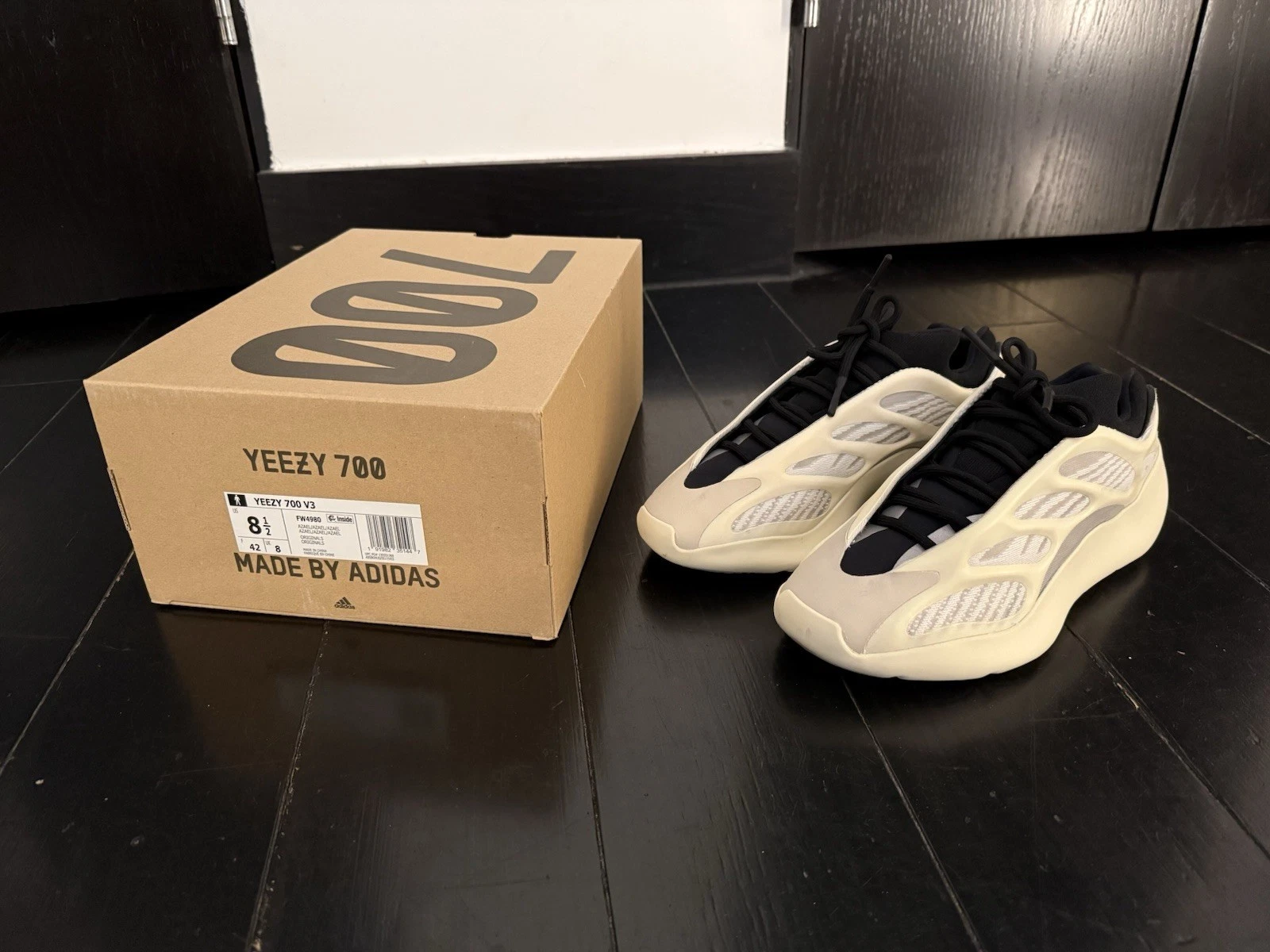 Adidas Yeezy 700 V3 Azael taglia 8 5