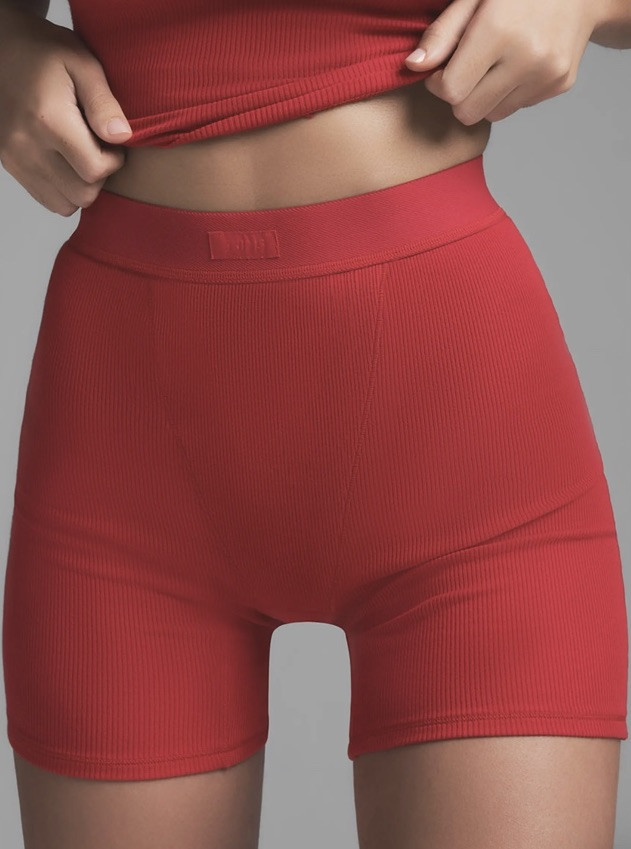 【関税込み】SKIMS レッド Cotton Rib ボクサーショーツ COTTON RIB BOXER | REDWOOD