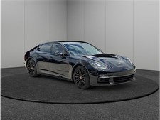 2017 Porsche Panamera 