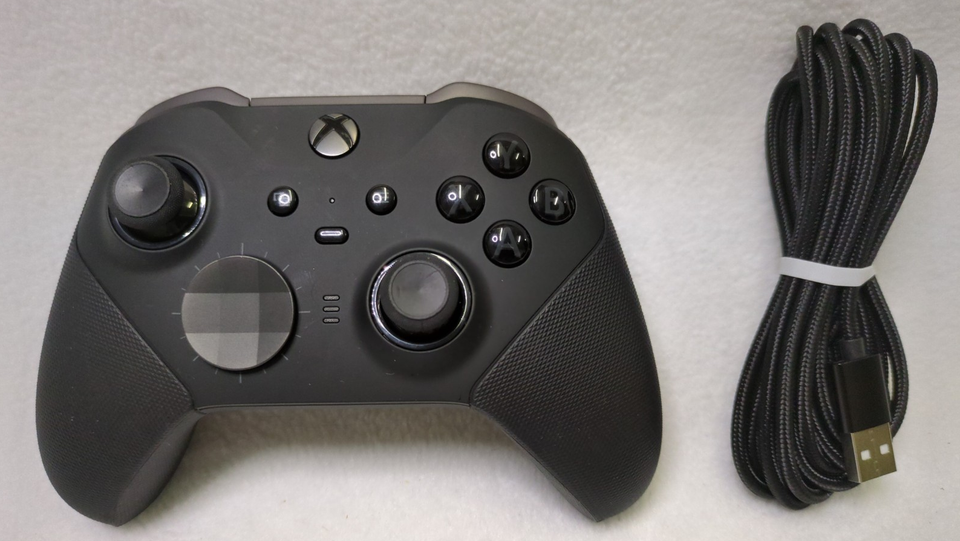 Microsoft Xbox Elite Series 2 Core Wireless Controller/Accessories Pick