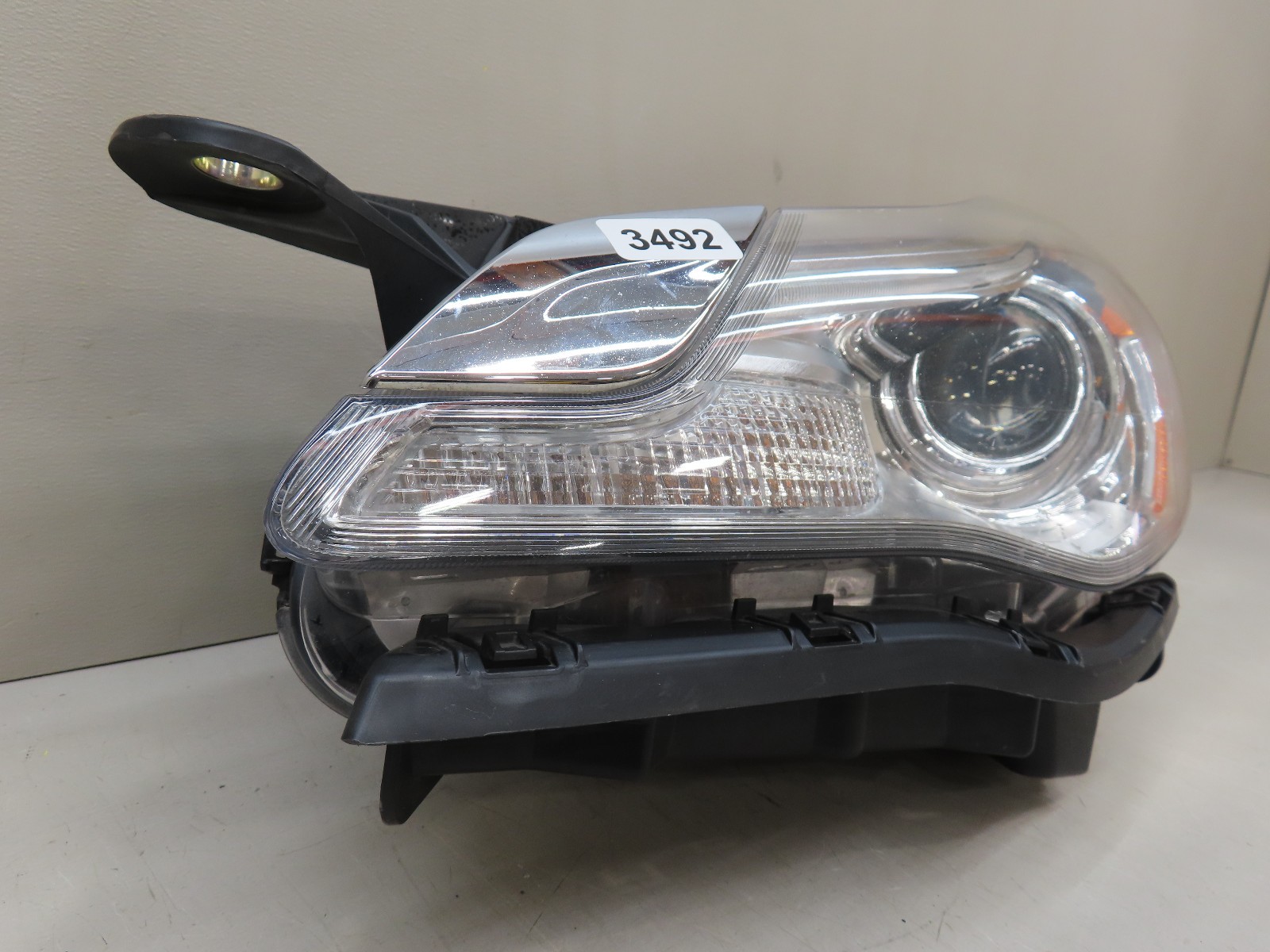 2014-2017 MASERATI QUATTROPORTE FRONT LEFT DRIVER SIDE XENON HID HEADLIGHT OEM