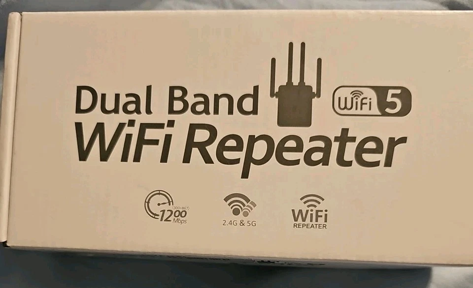 1200Mbps WiFi Range Extender 2.4G/5G Wireless Repeater Internet Booster  - Image 3 of 4