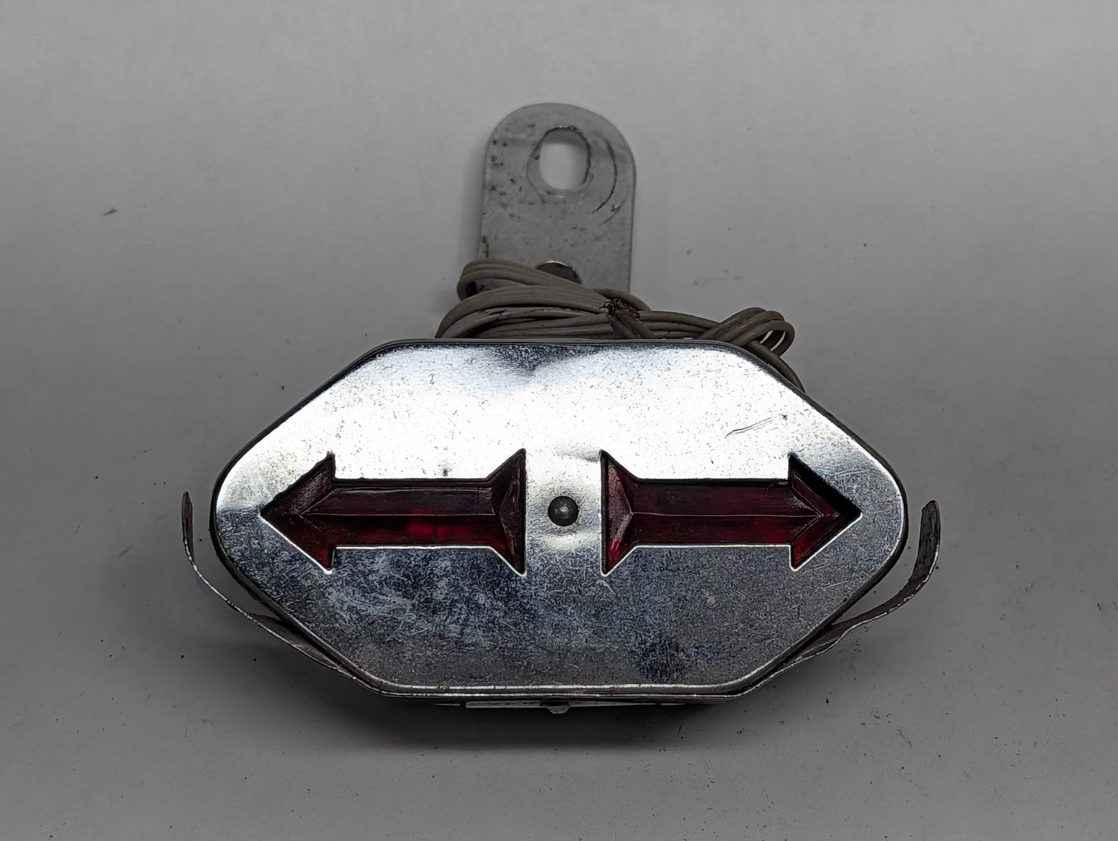 (Used) Vintage Bicycle Turn Signal Hong Kong British Empire Electric Light Ash Flash (20.24 USD) (Used) Vintage Bicycle Turn Signal Hong Kong British Empire Electric Light Ash Flash (20.24 USD)